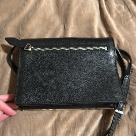 Burberry crossbody - Picture 7 of 8